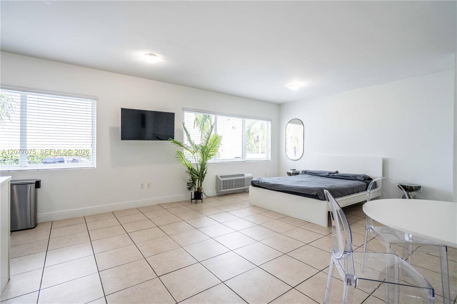 6971 Carlyle Ave # 102, Miami Beach, FL 33141 — zdjęcie 2