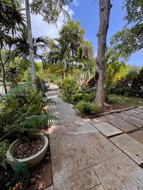 2192 NE 171st St # 1, North Miami Beach, FL 33162 — zdjęcie 2