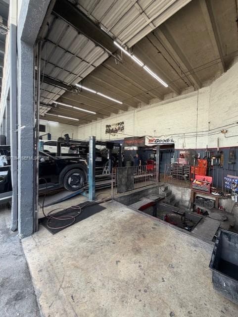 CASH COW ESTABLISHED TIRE/MECHANIC SHOP, Miami FL 33142