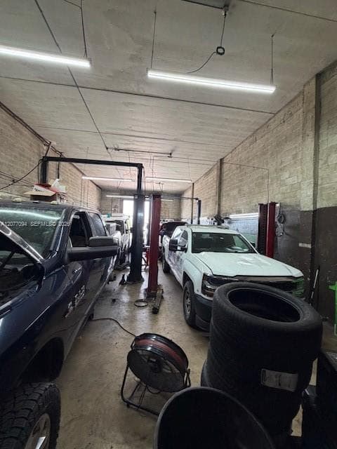 ESTABLISHED TIRE/MECHANIC SHOP, Miami FL 33142 — zdjęcie 5
