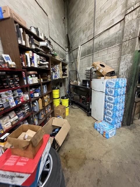 ESTABLISHED TIRE/MECHANIC SHOP, Miami FL 33142 — zdjęcie 4