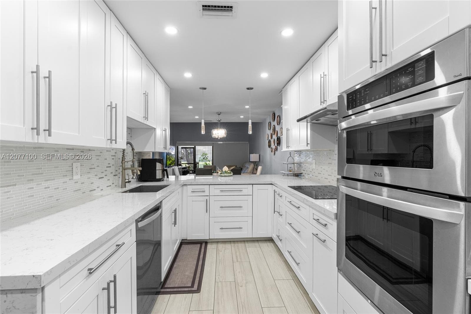 1064 NW 97th Ave # 219, Pembroke Pines, FL 33024