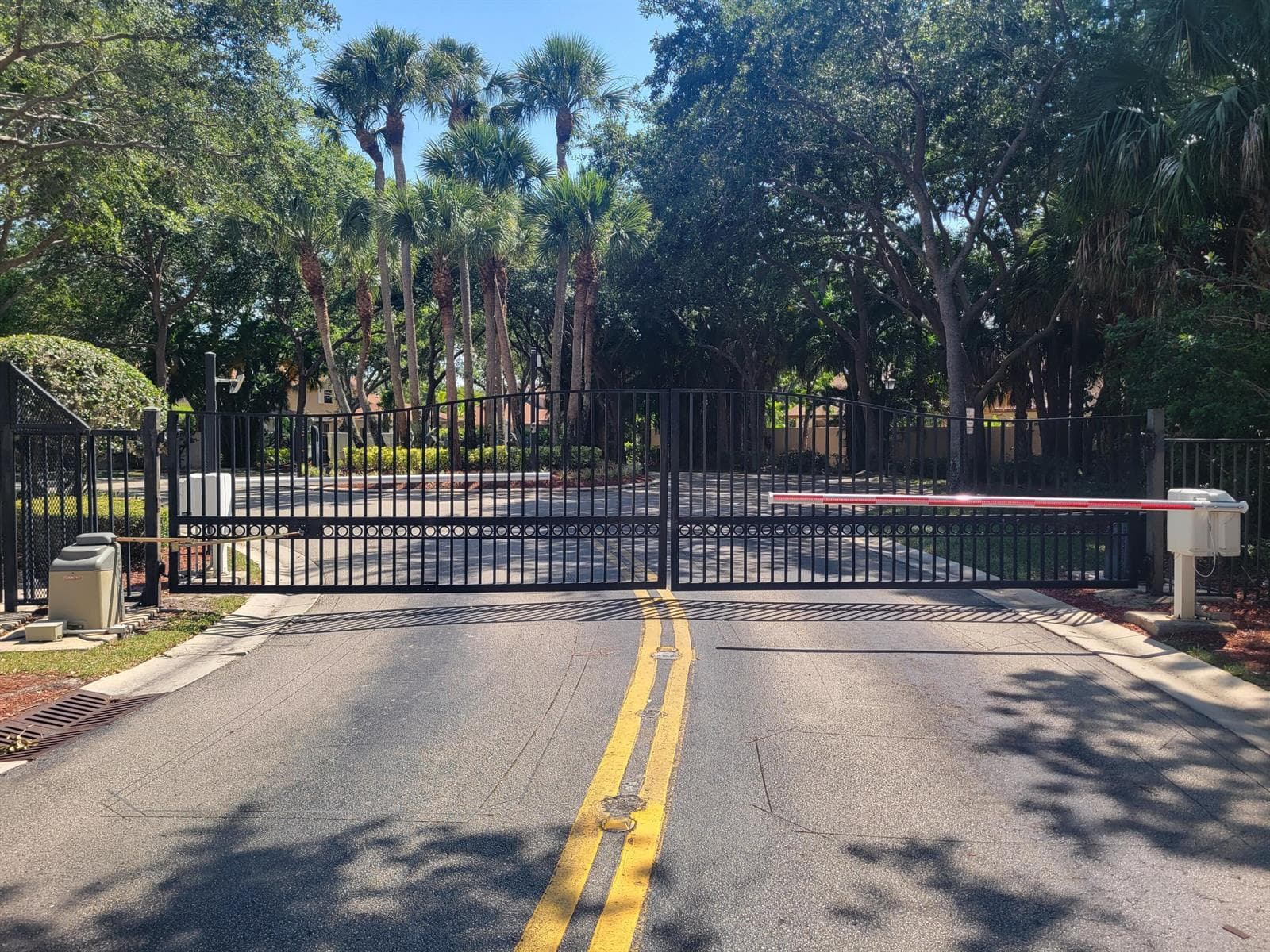 1042 Woodfield Road, FL 33415 — zdjęcie 2