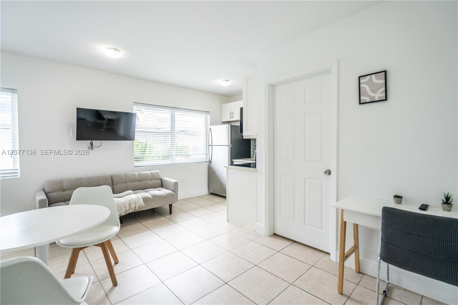 6971 Carlyle Ave # 207, Miami Beach, FL 33141 — zdjęcie 2