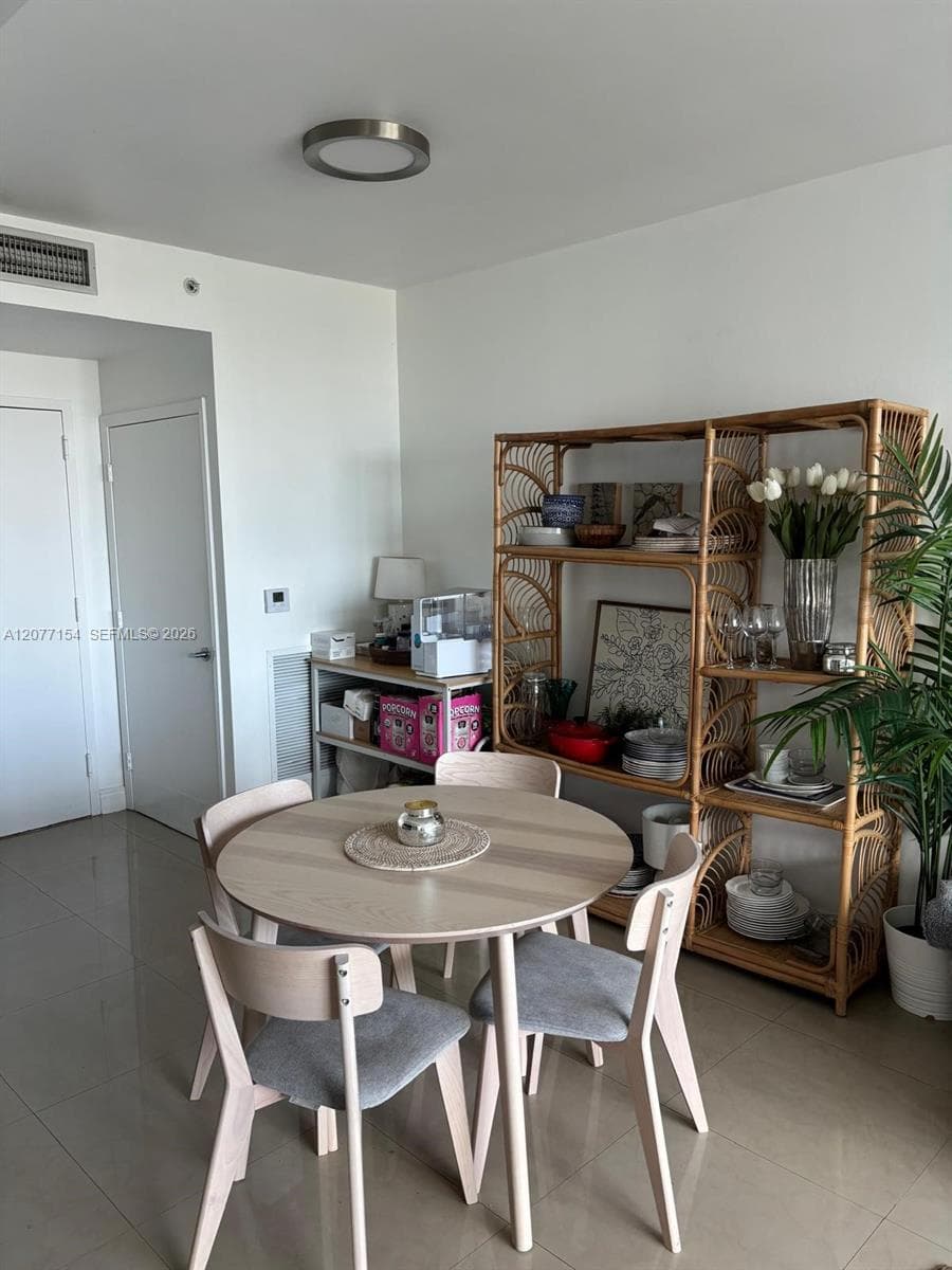 90 SW 3rd St # 1909, Miami, FL 33130 — zdjęcie 2