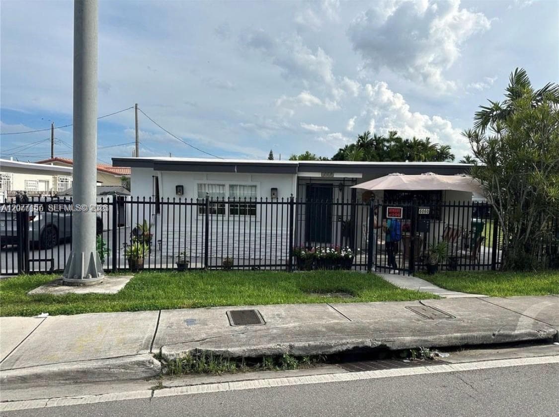 6060 NW 7th St, Miami, FL 33126 — zdjęcie 2