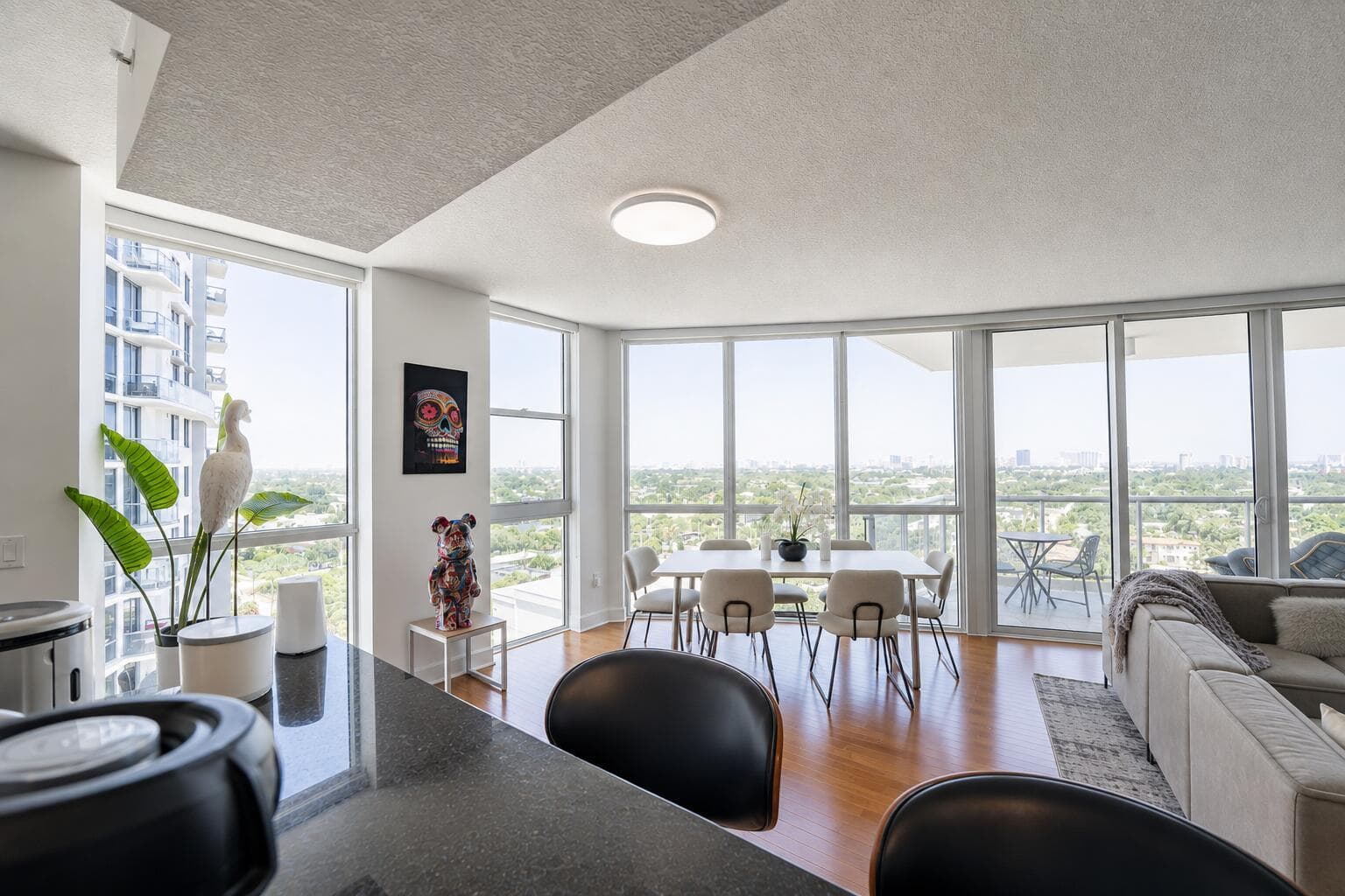 111 SE 8th Avenue # 1402, Fort Lauderdale, FL 33301