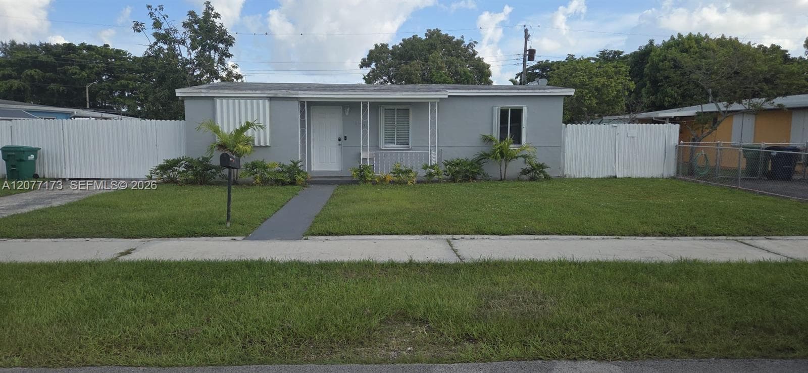 11285 SW 43rd St, Miami, FL 33165