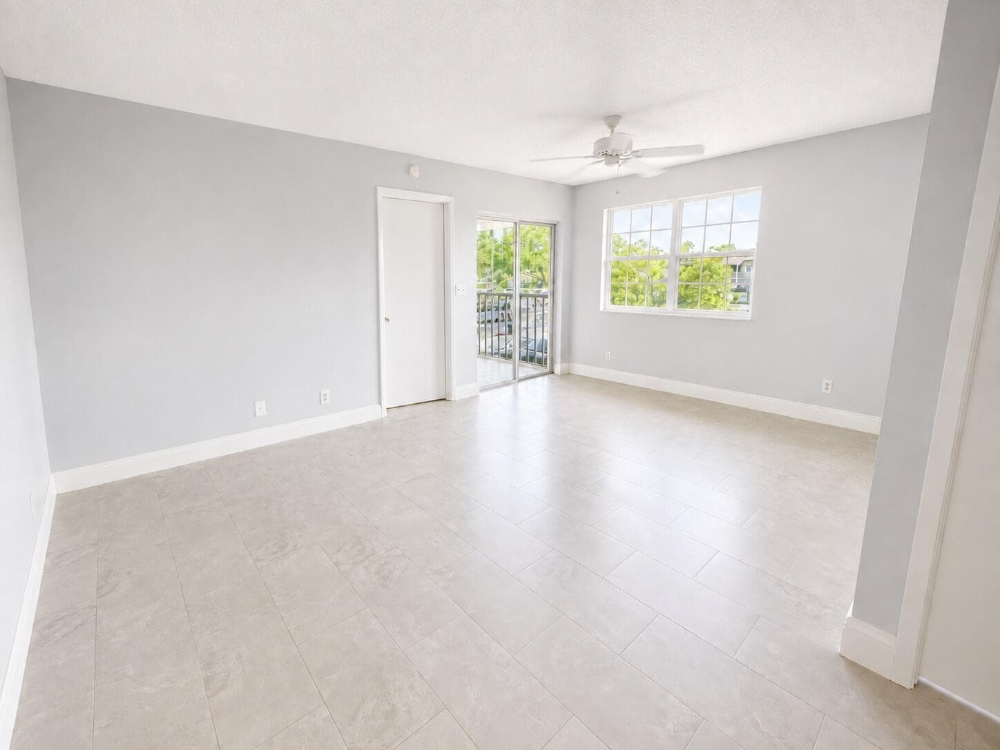 1560 SE ROYAL GREEN Circle # 201, Port St. Lucie, FL 34952 — zdjęcie 5