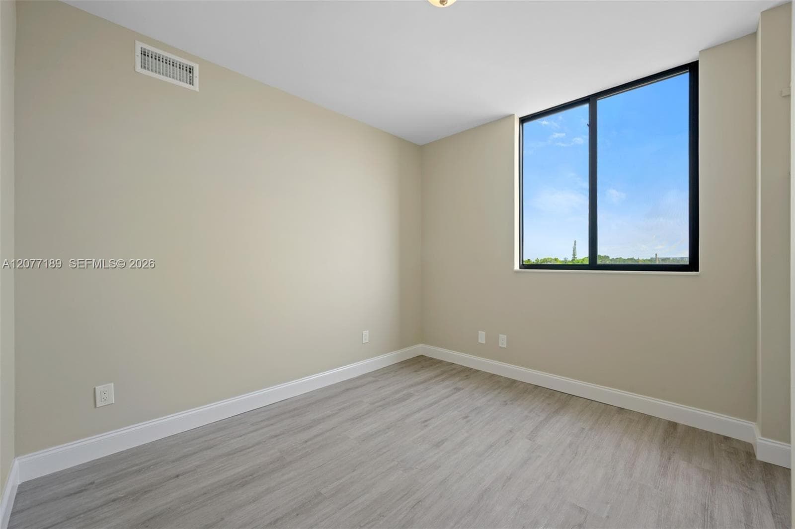 1020 NW 2 Ave # 301, Hallandale Beach, FL 33009 — zdjęcie 3