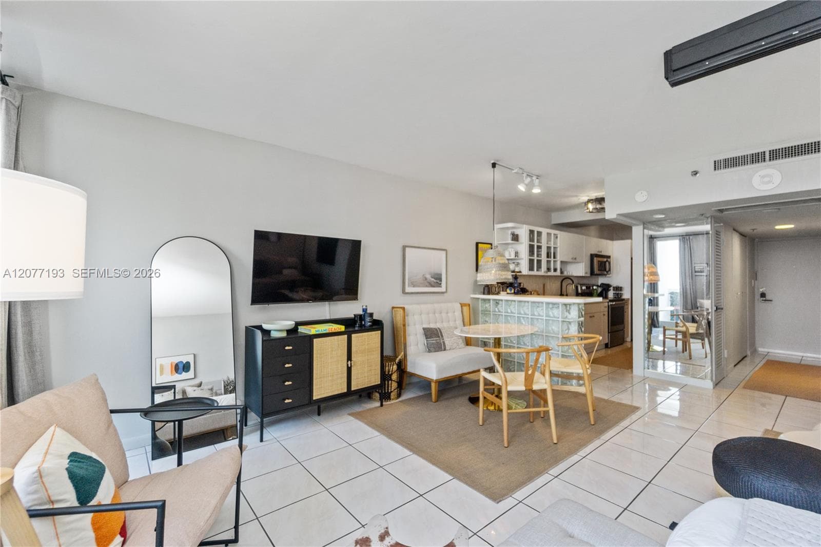 100 Lincoln Rd # 1107, Miami Beach, FL 33139