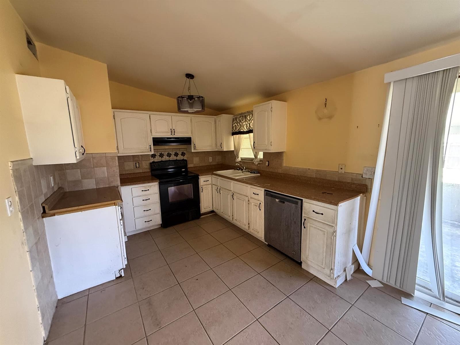 116 SE CAMINO Street, Port St. Lucie, FL 34952 — zdjęcie 5