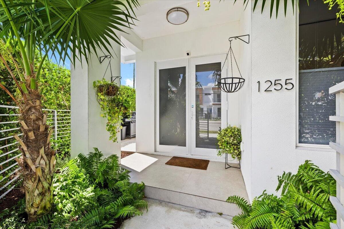 1255 NE 18TH Avenue, Fort Lauderdale, FL 33304 — zdjęcie 5