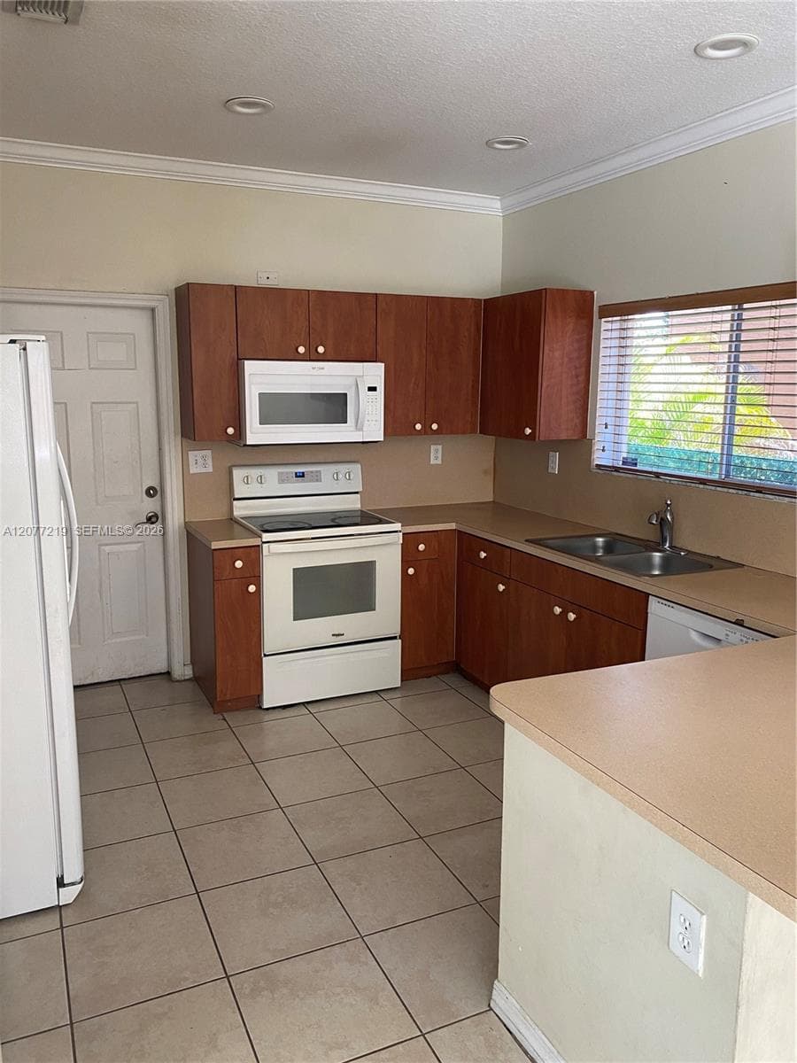 14503 SW 158th Ct, Miami, FL 33196 — zdjęcie 3