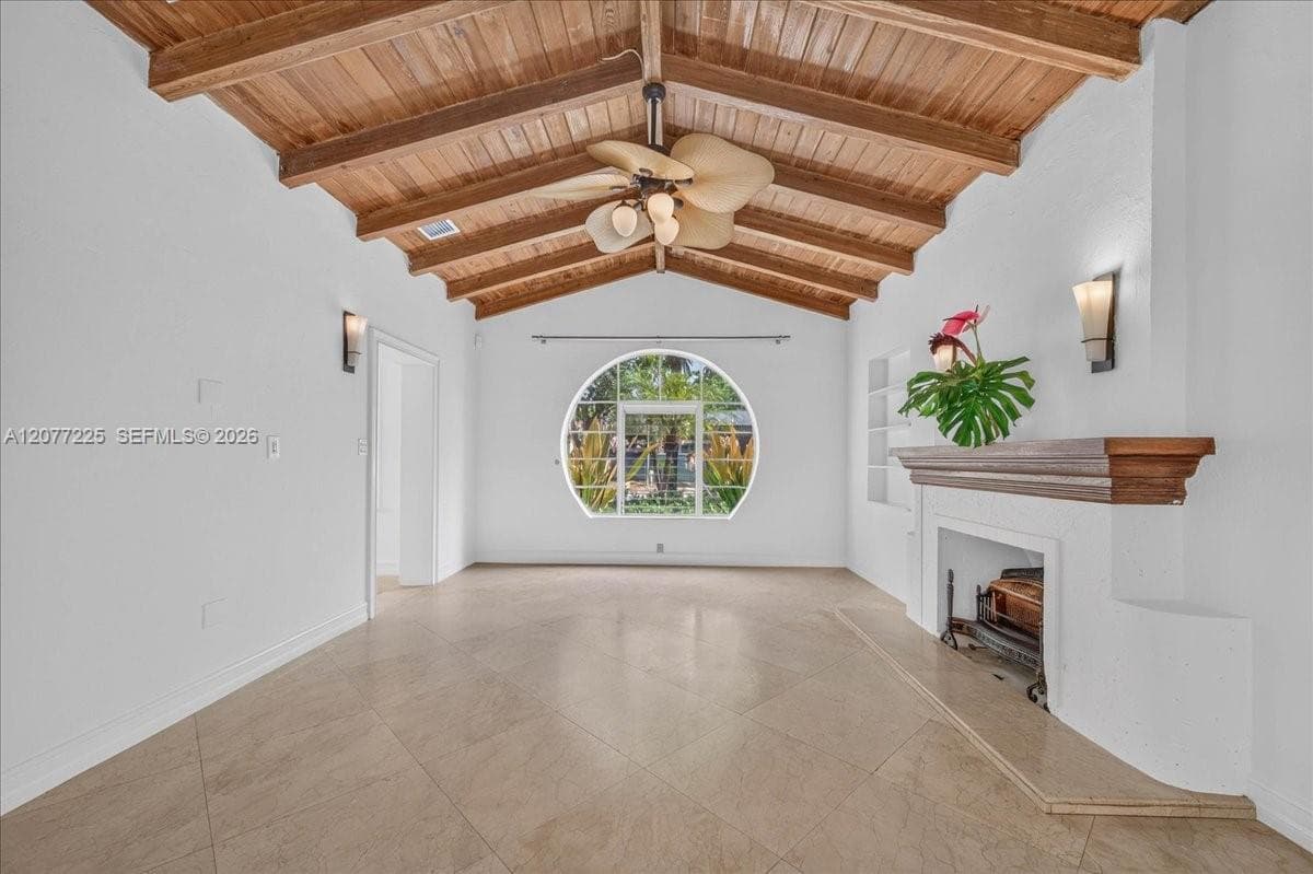 763 NE 75th St, Miami, FL 33138 — zdjęcie 2