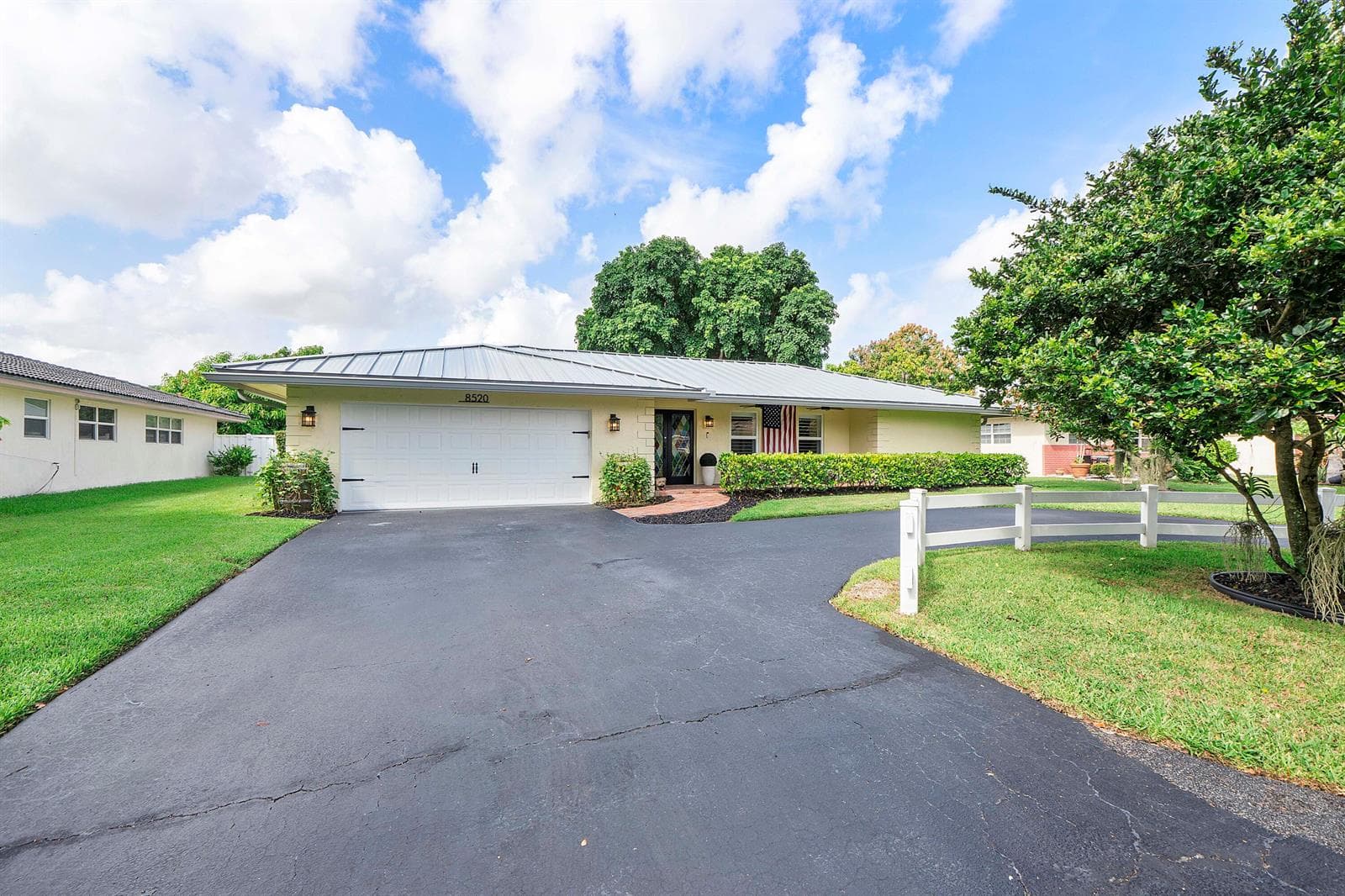 8520 NW 29th Drive, Coral Springs, FL 33065