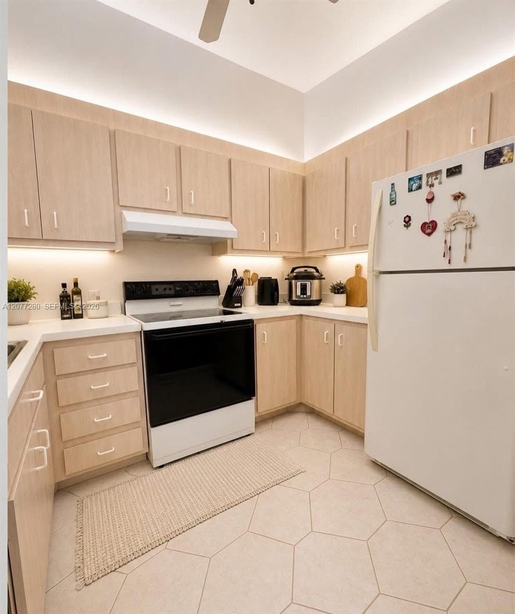 301 N Pine Island Rd # 220, Plantation, FL 33324 — zdjęcie 5