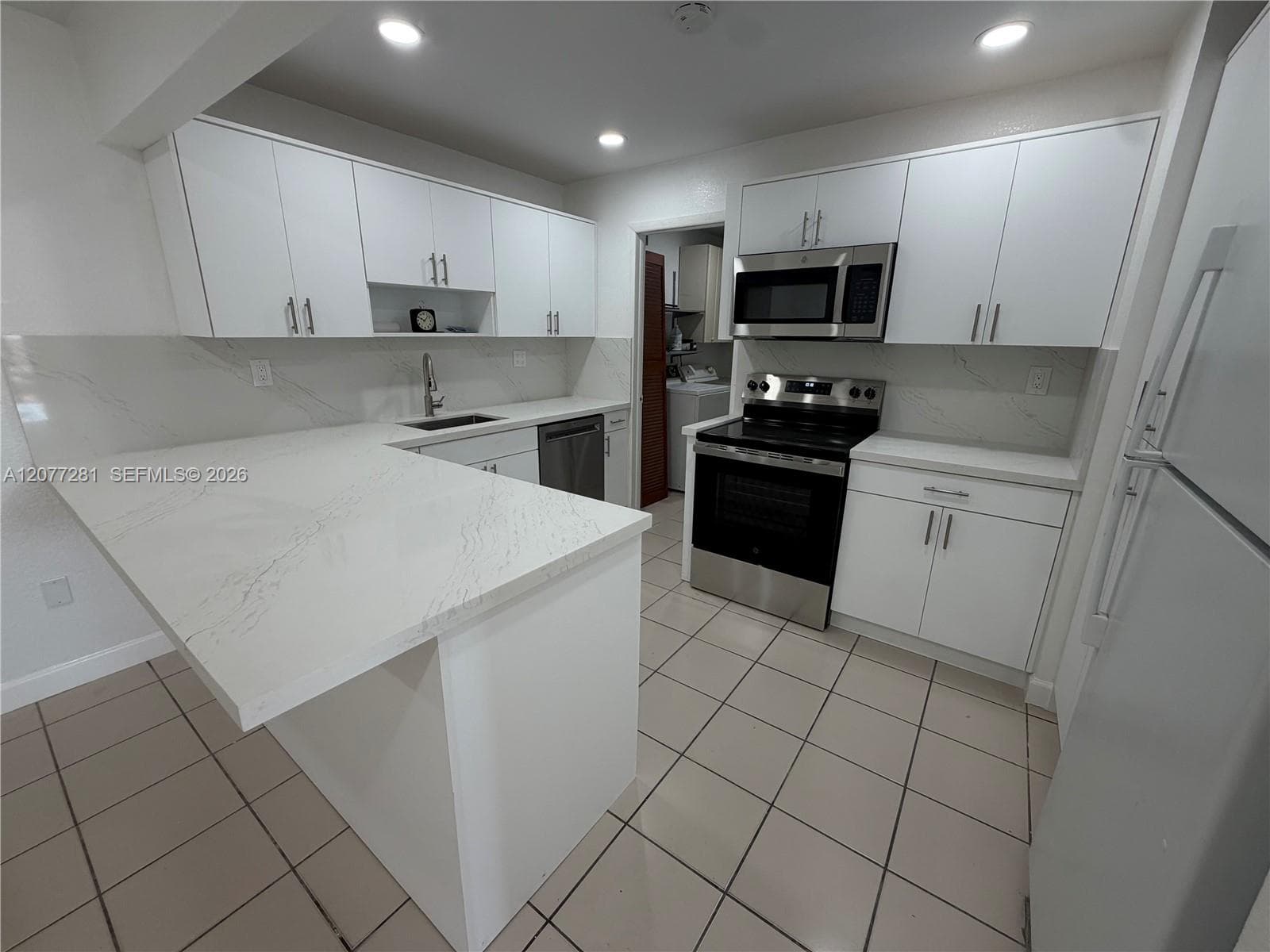 9986 SW 2nd St, Miami, FL 33174 — zdjęcie 3