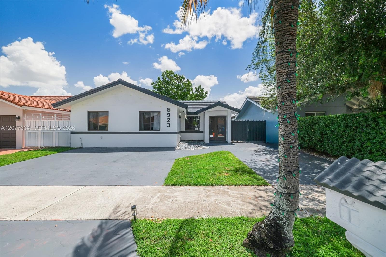 5923 SW 147th Pl, Miami, FL 33193