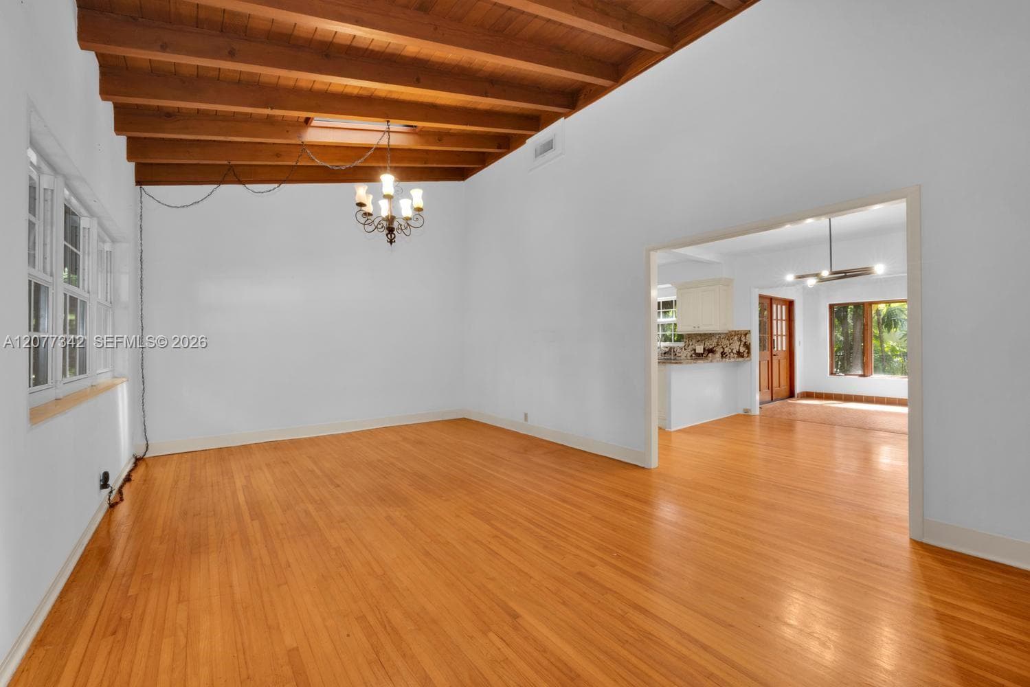 5111 Maggiore St, Coral Gables, FL 33146 — zdjęcie 5