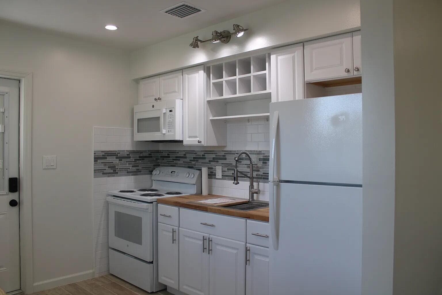 47 SE 12TH Street, Dania Beach, FL 33004 — zdjęcie 4