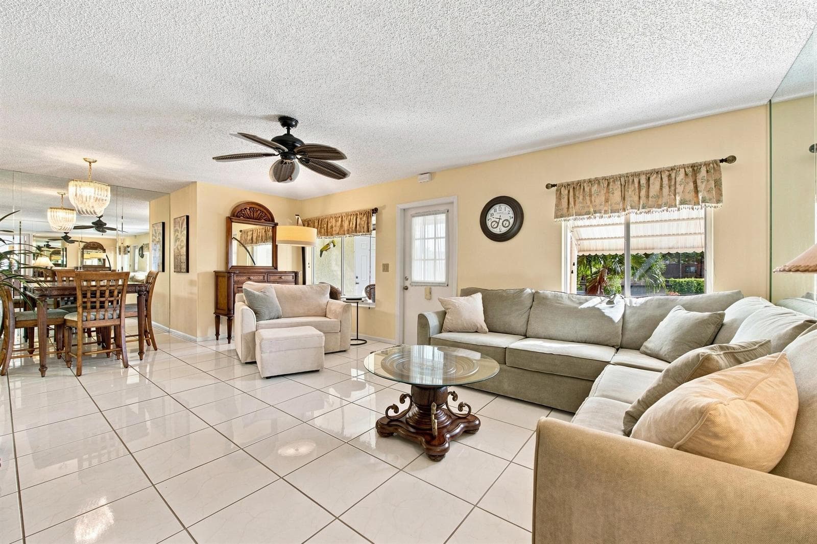 222 Pine Hov Circle # A-2, FL 33463 — zdjęcie 3