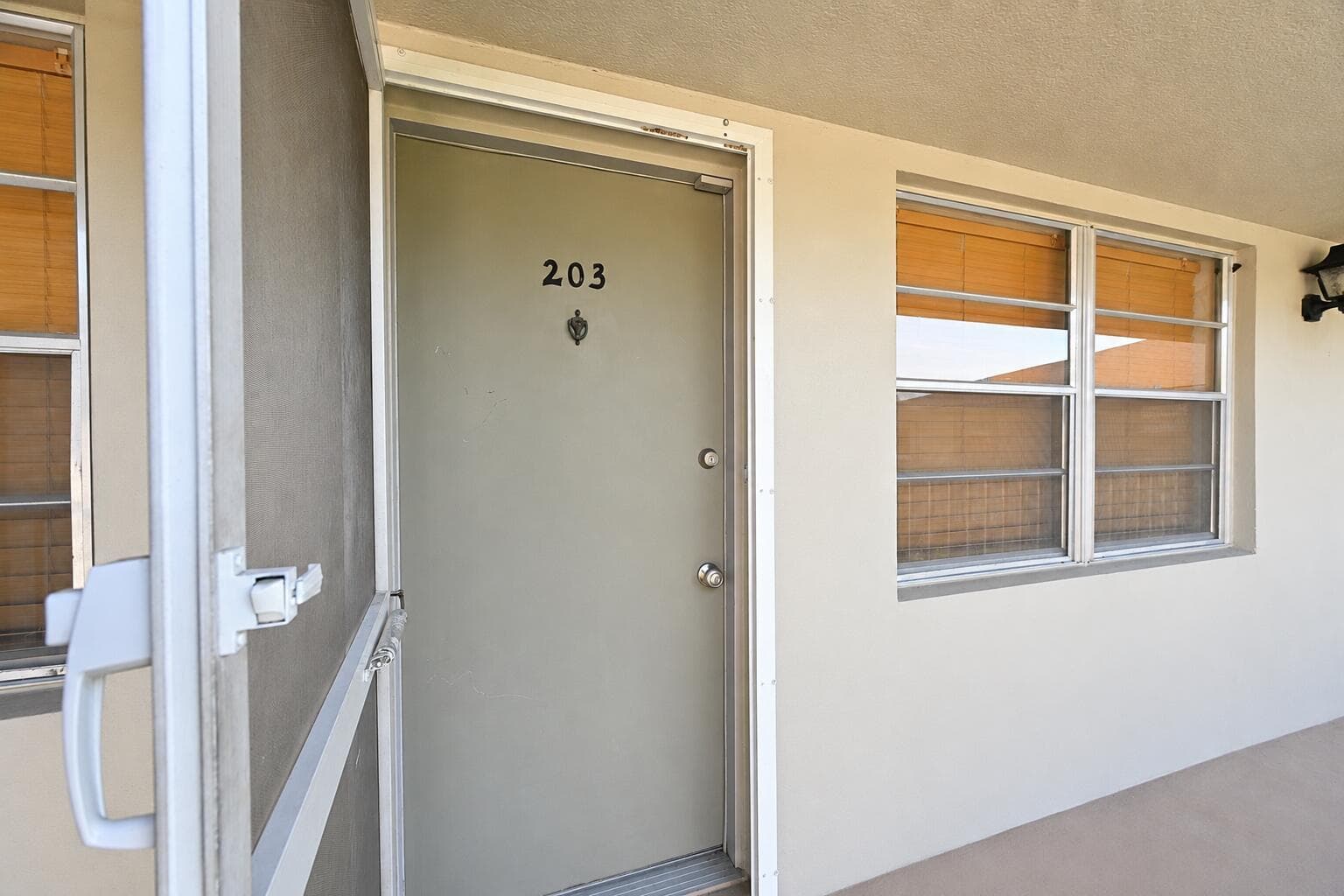 27 LAKE VISTA Trail # 203, Port St. Lucie, FL 34952