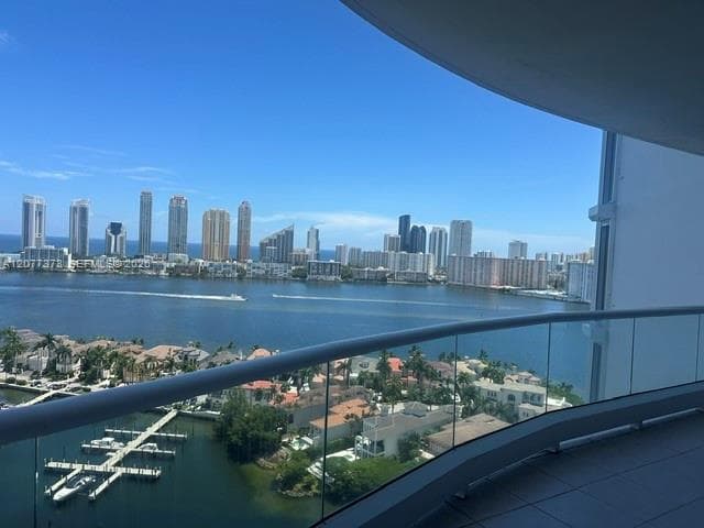 7000 Island Blvd # 2405, Aventura, FL 33160 — zdjęcie 3