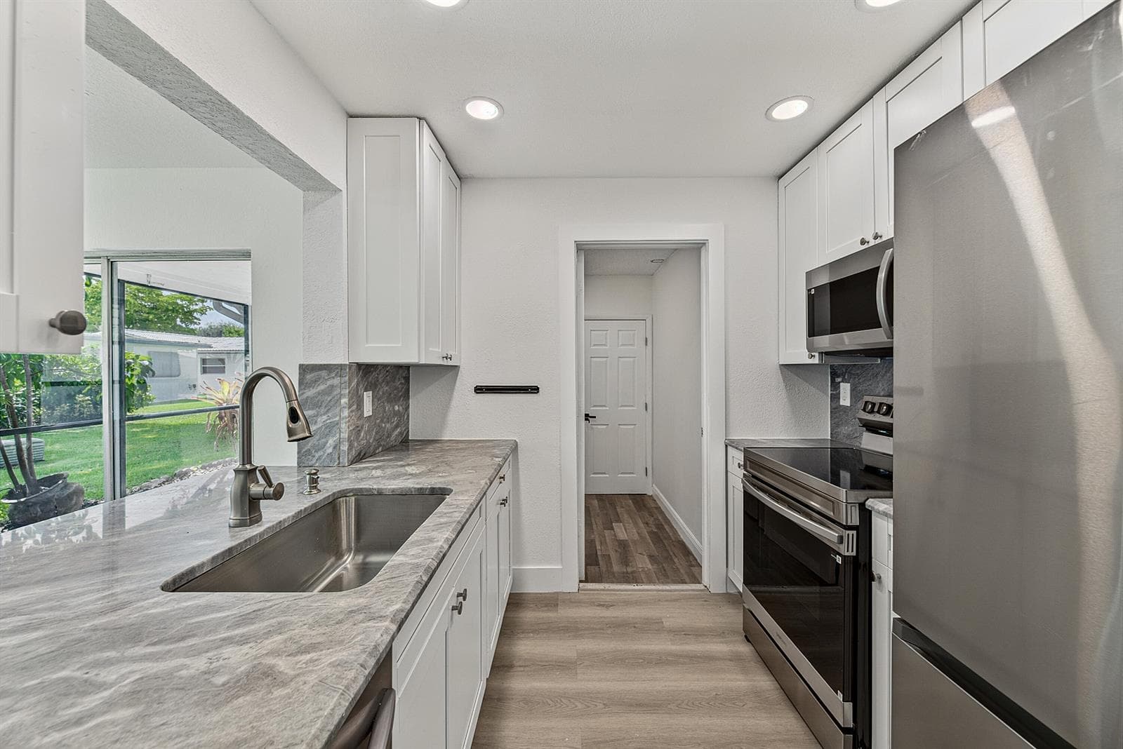 1190 NW 90TH Avenue, Plantation, FL 33322