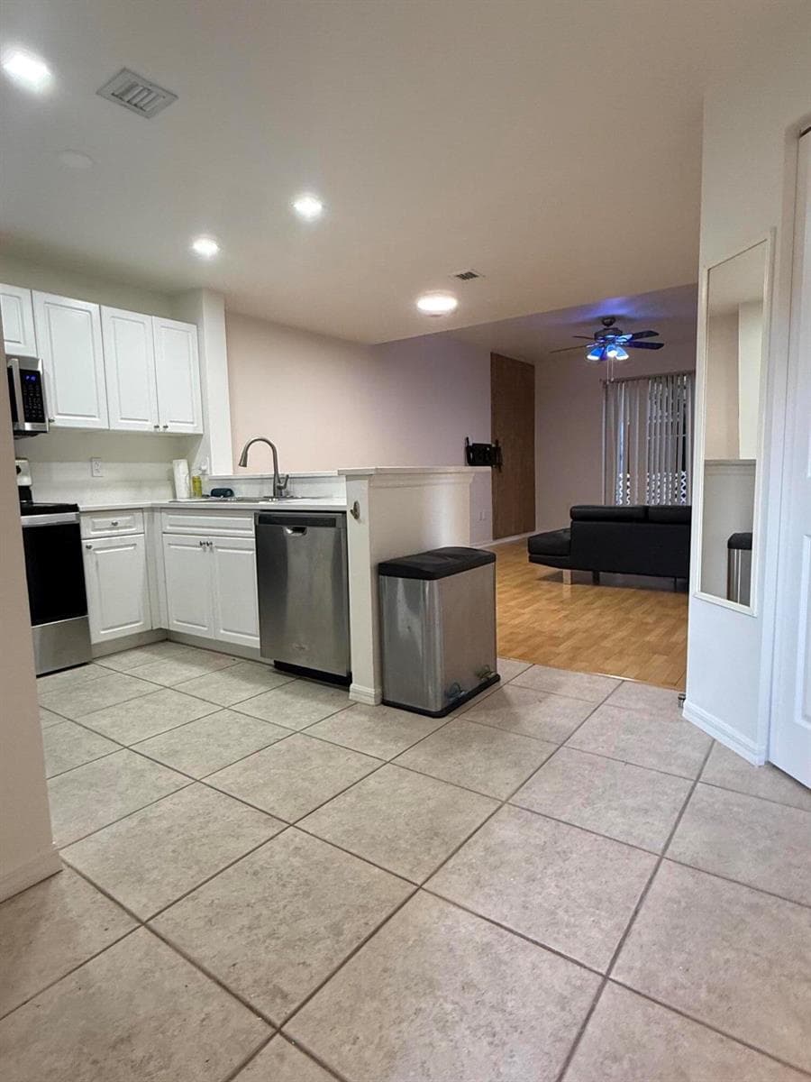4167 CRYSTAL LAKE Drive, Deerfield Beach, FL 33064 — zdjęcie 4
