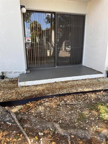7235 NW 179th St # 101, Hialeah, FL 33015 — zdjęcie 2
