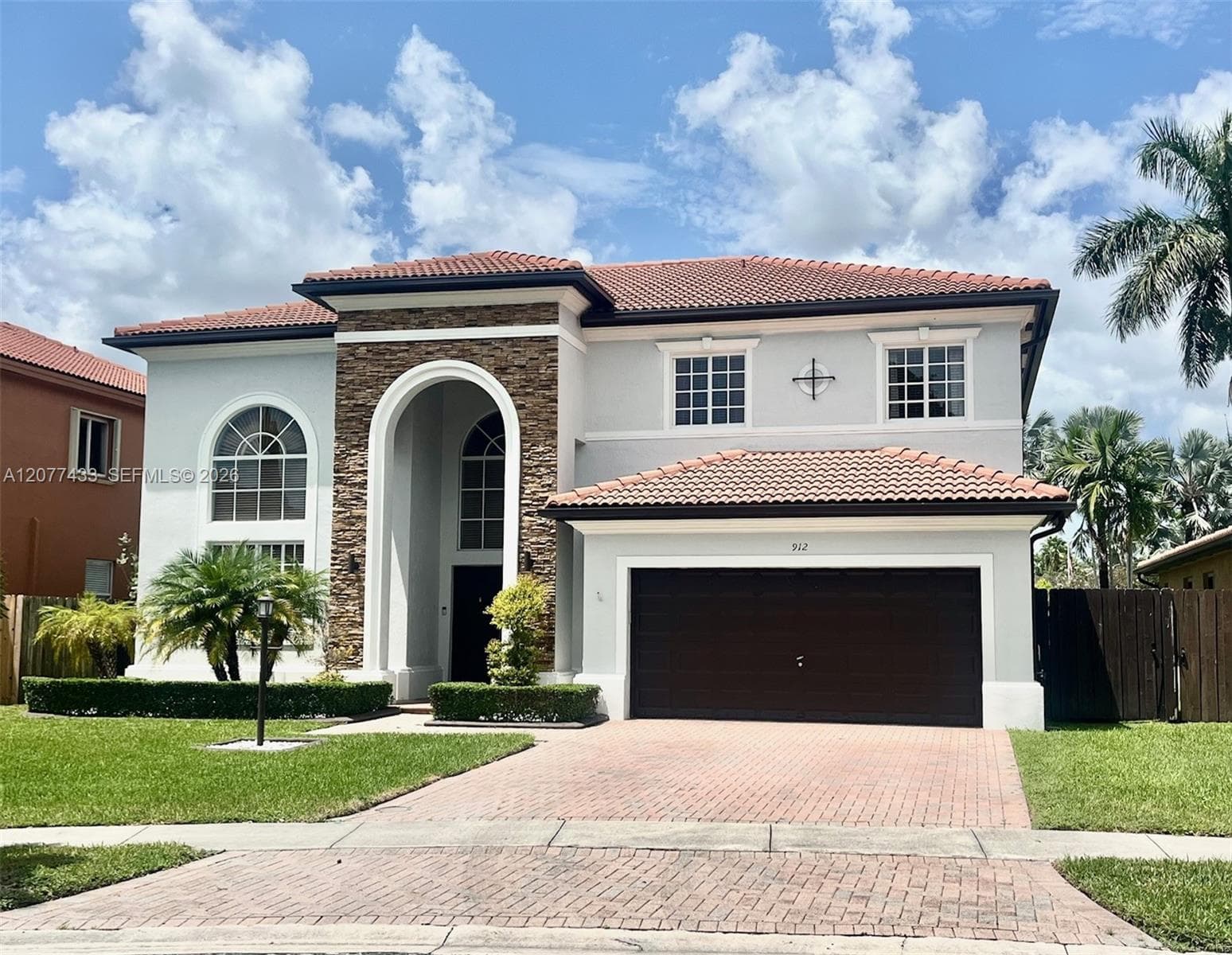 912 NE 35th Ave, Homestead, FL 33033 — zdjęcie 2