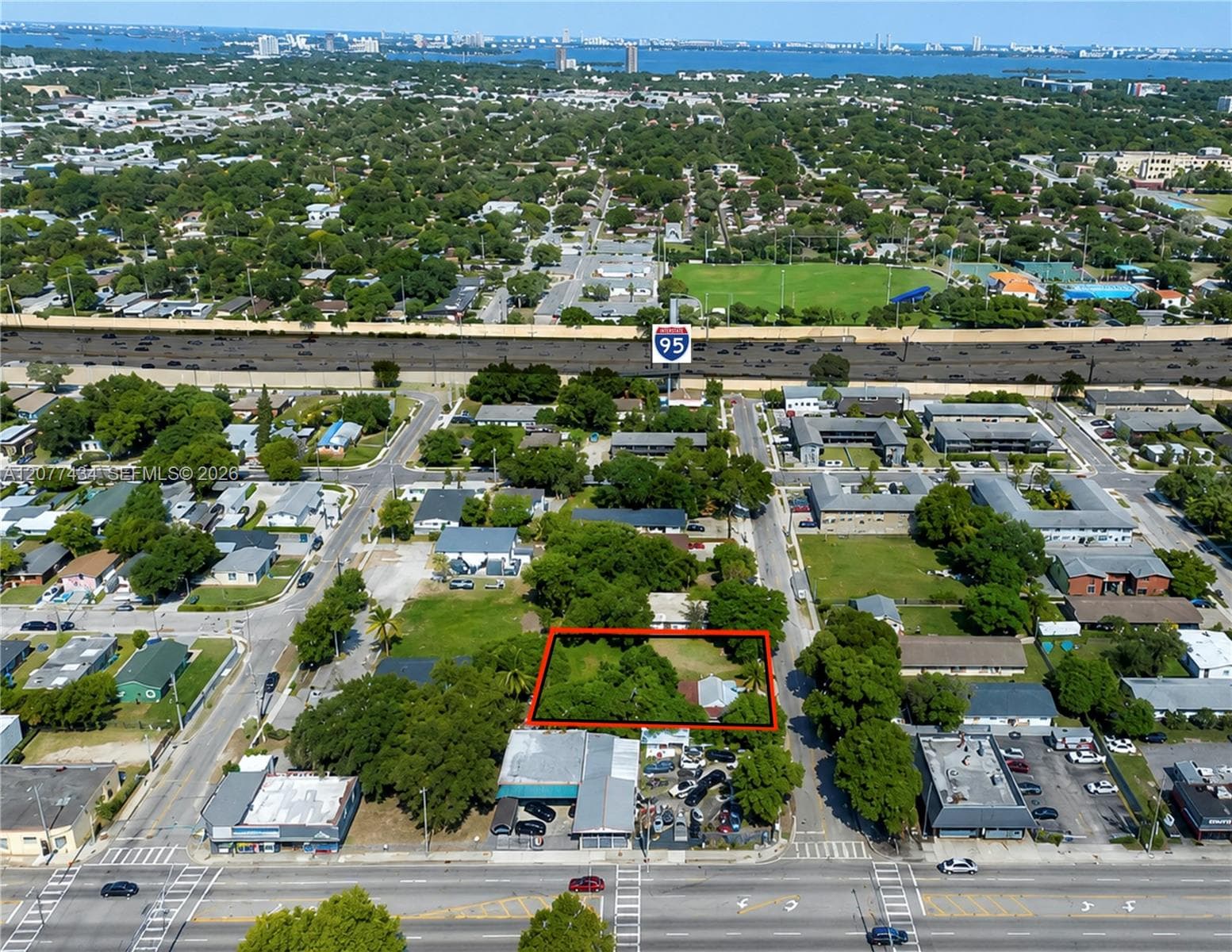 649 NW 65th St, Miami, FL 33150 — zdjęcie 3