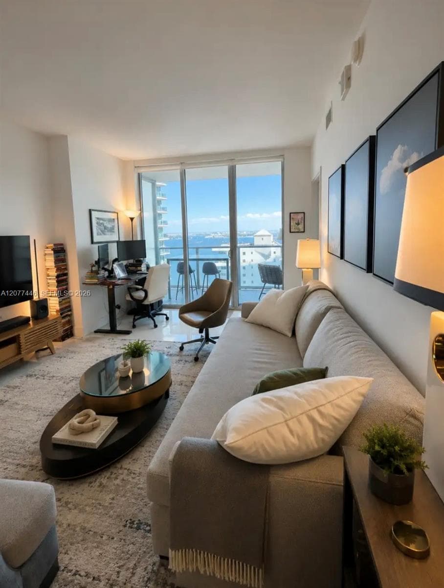 1300 Brickell Bay Dr # 1807, Miami, FL 33131 — zdjęcie 2