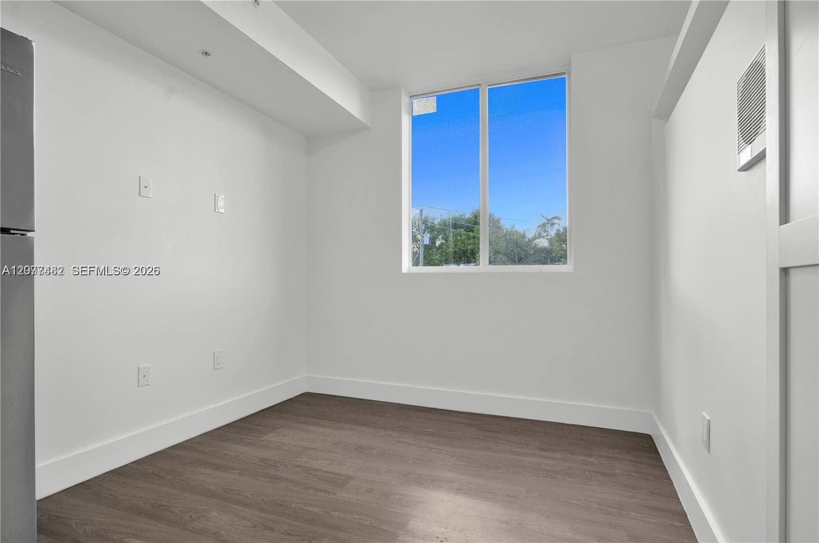 1620 NW 18th St # 305, Miami, FL 33125 — zdjęcie 3