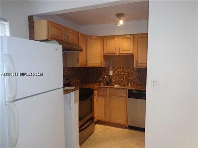 16851 NE 21st Ave # 7, North Miami Beach, FL 33162 — zdjęcie 3
