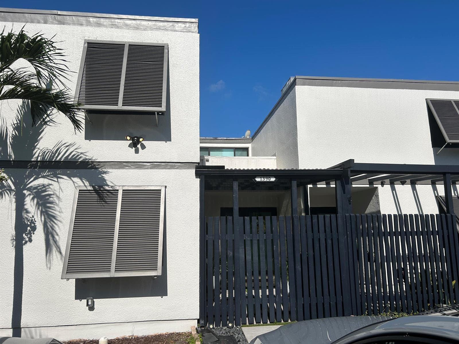 1390 E GOLFVIEW Drive, Pembroke Pines, FL 33026 — zdjęcie 2