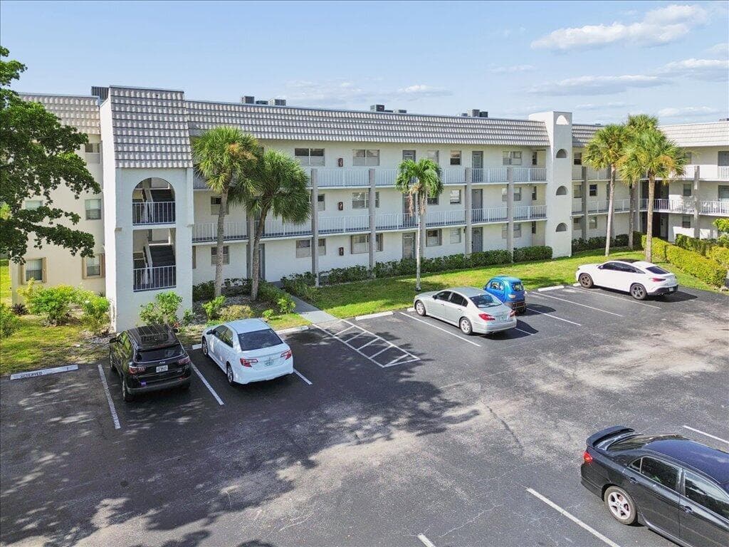 8510 Sunrise Lakes Boulevard # 301, Sunrise, FL 33322 — zdjęcie 3