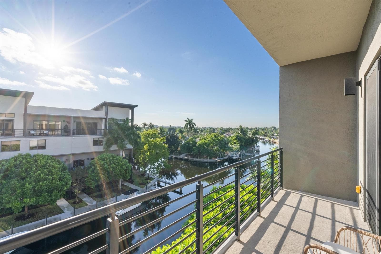 180 SE 4TH Terrace, Pompano Beach, FL 33060 — zdjęcie 5