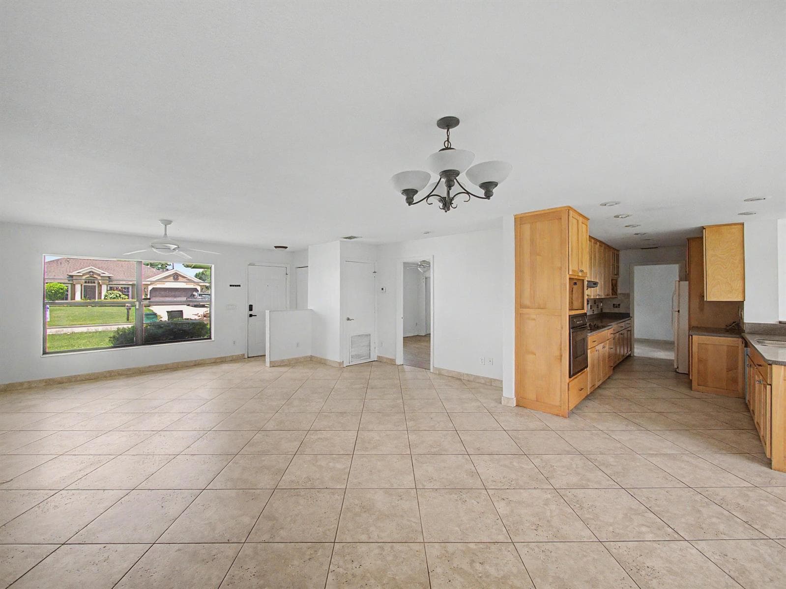 1149 SW HOGAN Street, Port St. Lucie, FL 34983 — zdjęcie 2