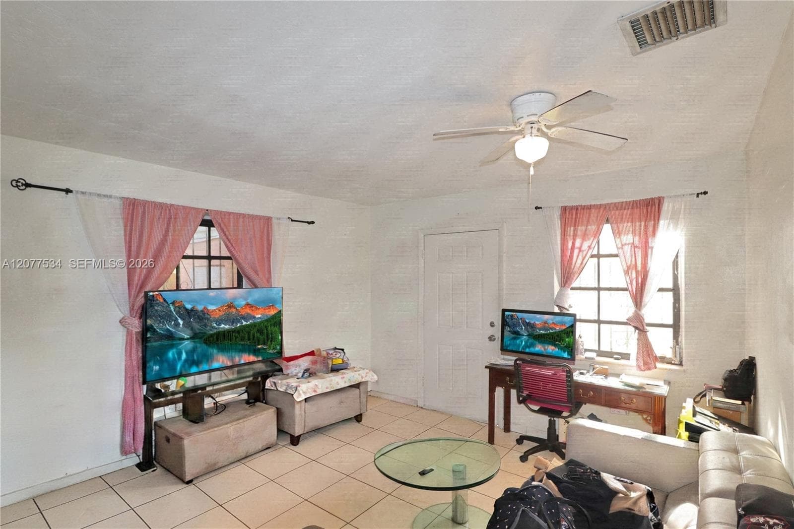 12040 NW 1st Ct, North Miami, FL 33168 — zdjęcie 3