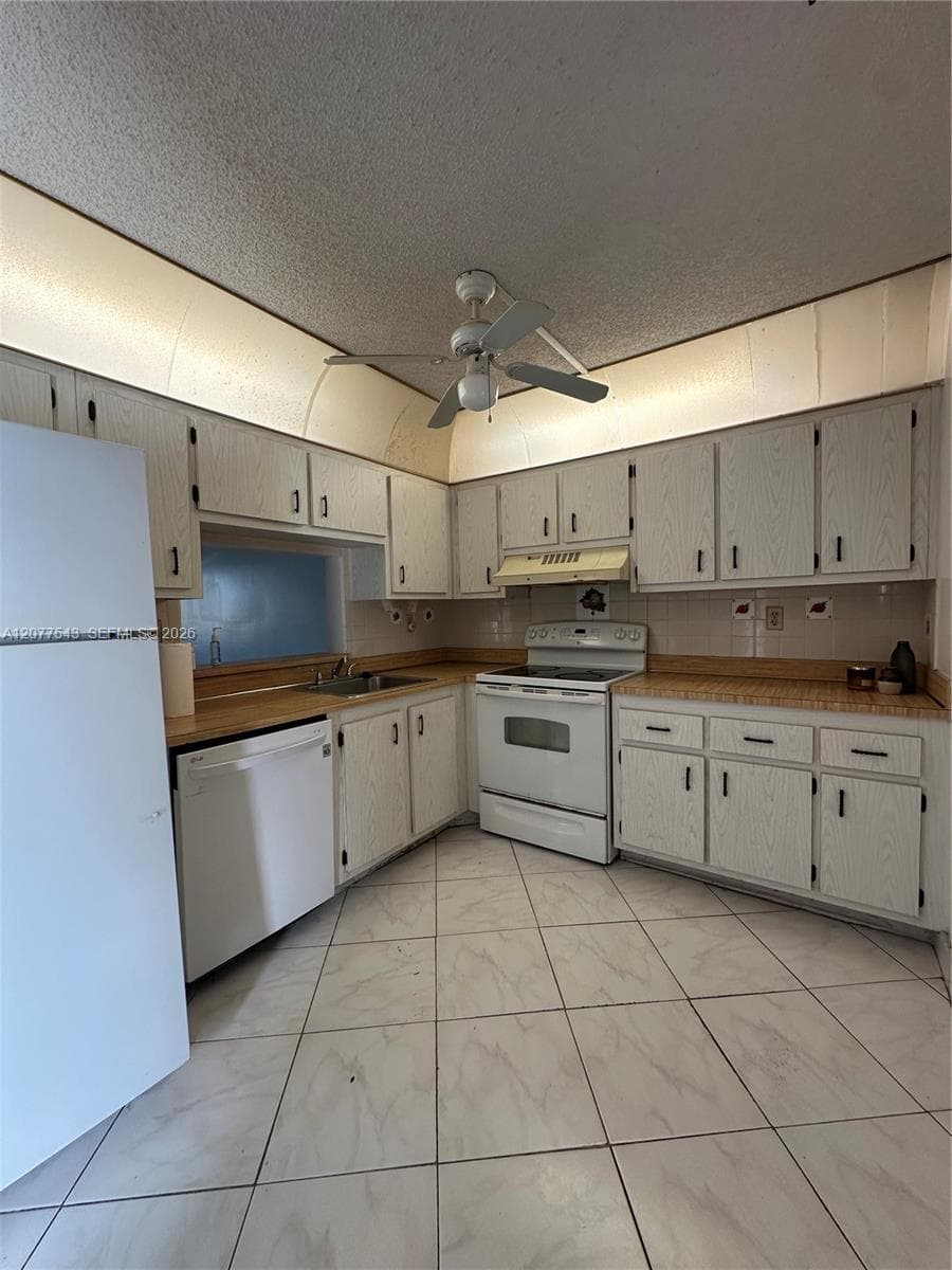 1830 SW 81st Ave # 4310, North Lauderdale, FL 33068