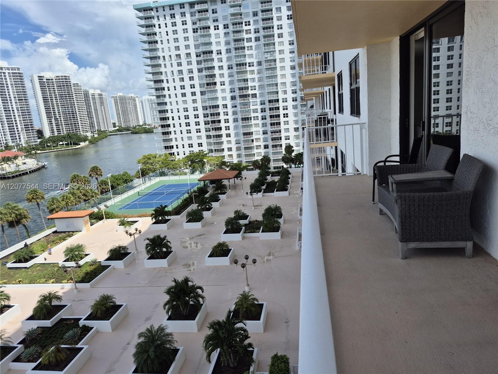 290 174th St # 903, Sunny Isles Beach, FL 33160