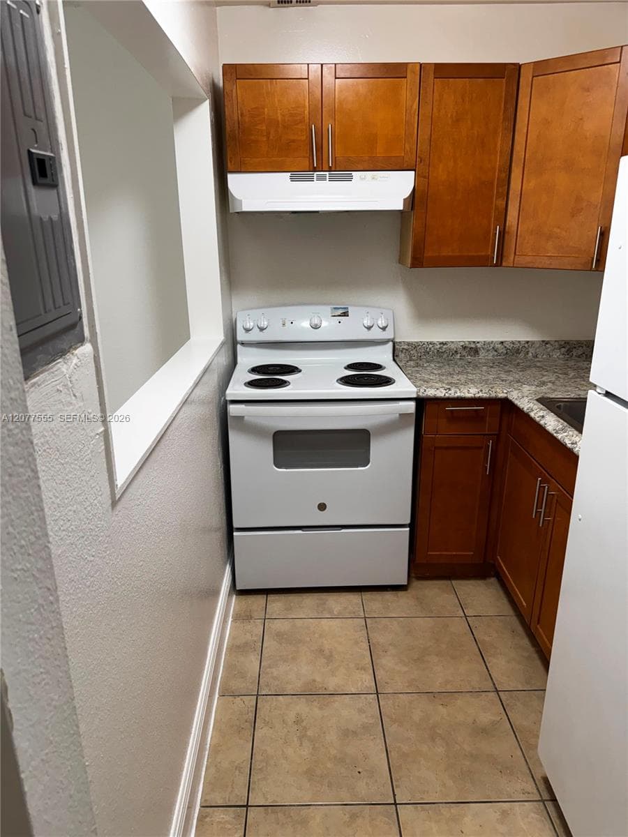 241 SE 9th Ave # 203, Pompano Beach, FL 33060 — zdjęcie 5