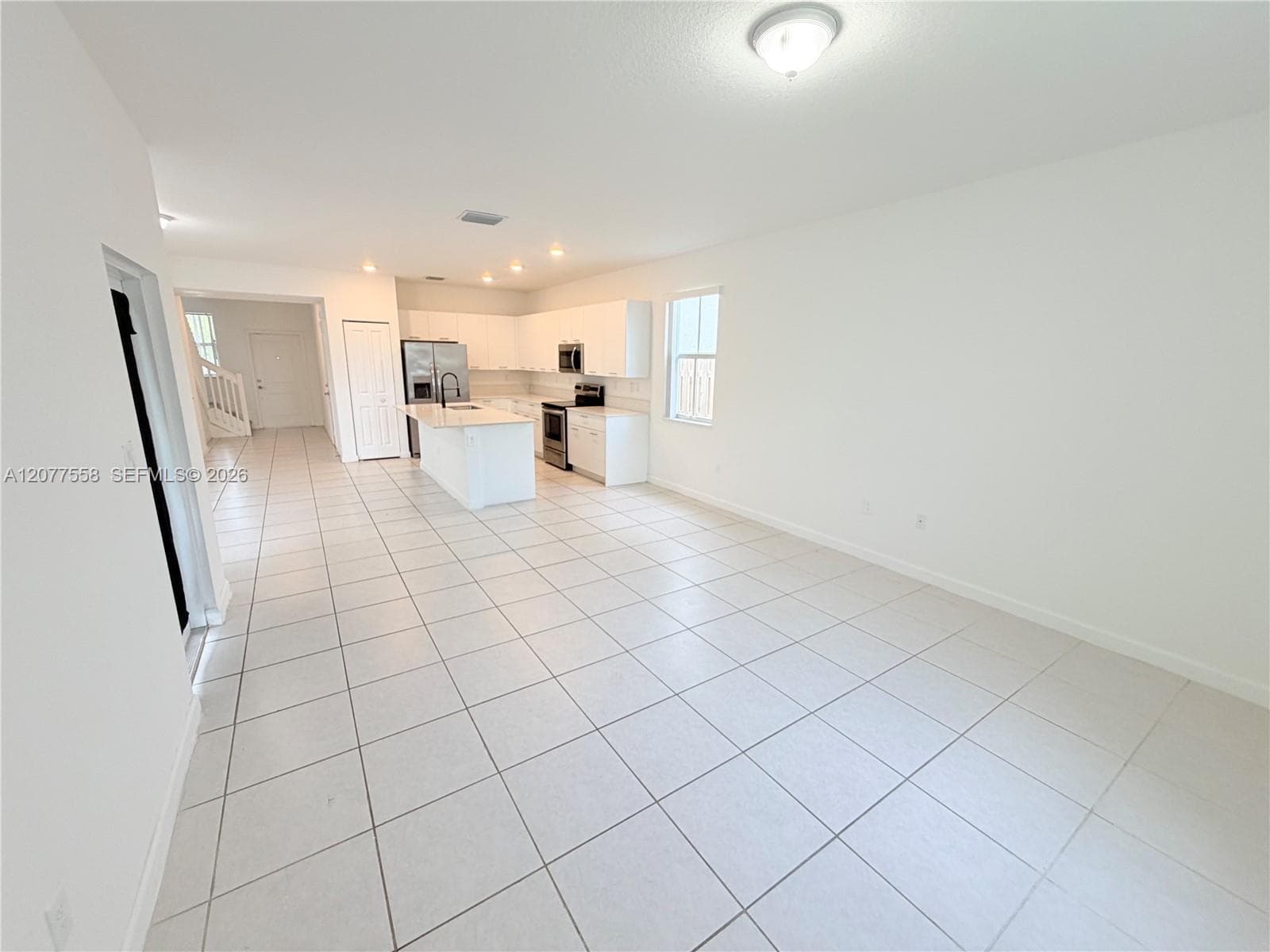 2405 NW 131st Cir, Miami, FL 33167 — zdjęcie 2