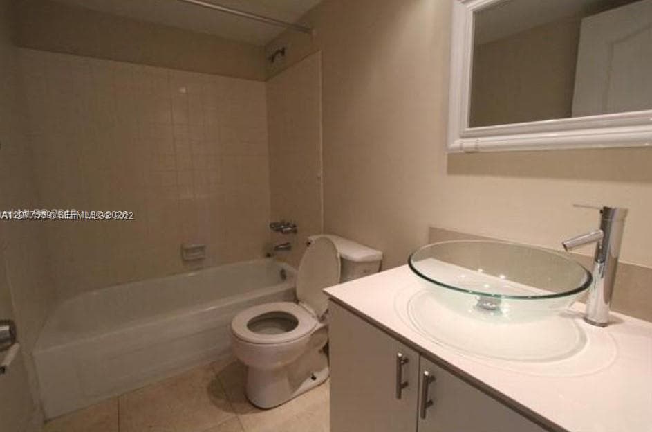 5775 W 20th Ave # 406, Hialeah, FL 33012 — zdjęcie 3