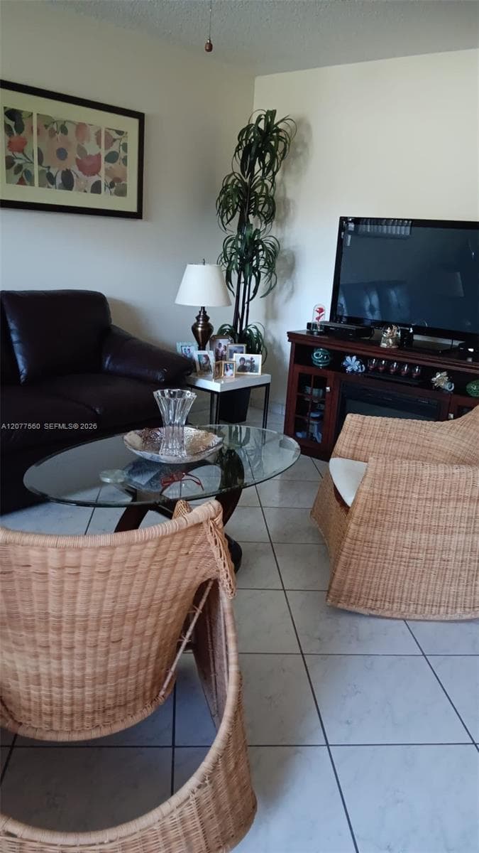 100 SW 132nd Way # 310K, Pembroke Pines, FL 33027 — zdjęcie 3