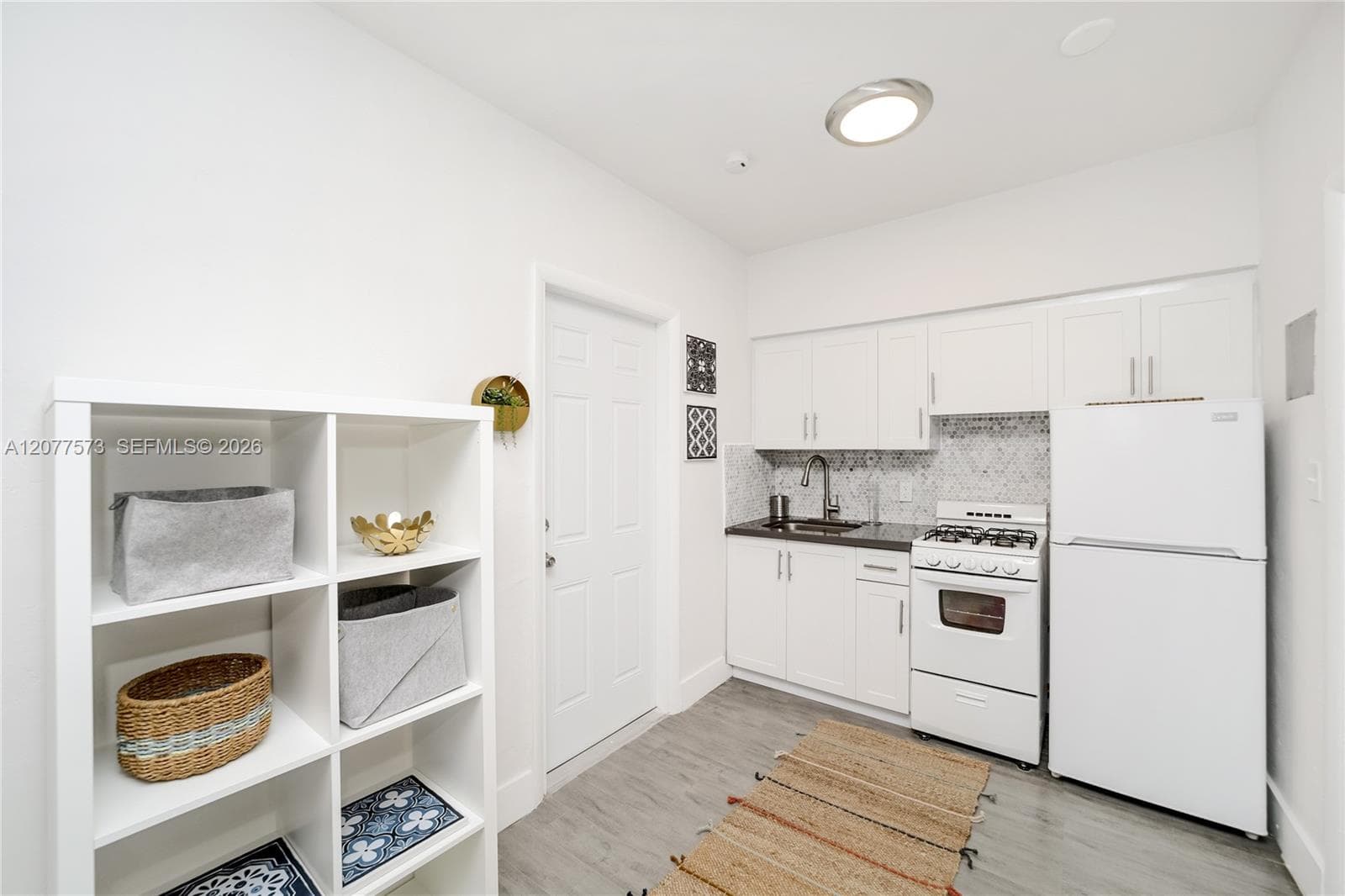 770 NE 123rd St # 24, North Miami, FL 33161 — zdjęcie 5