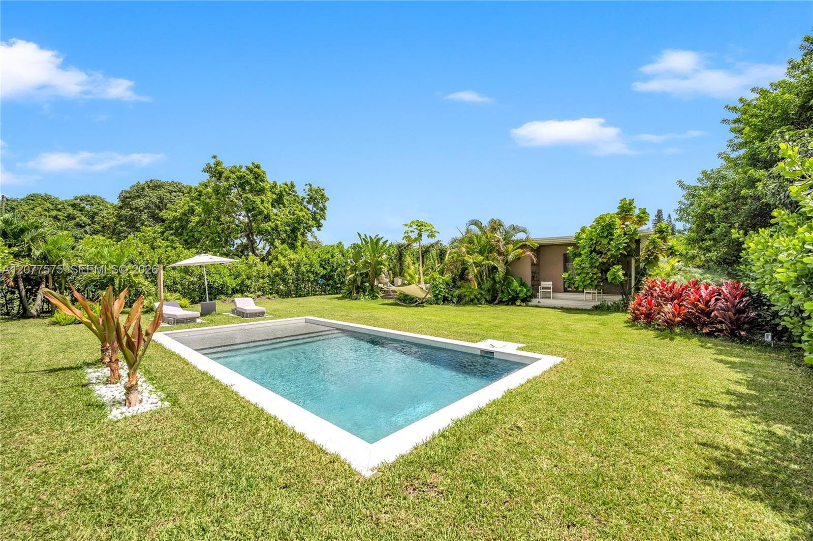 12230 NW 22nd Ct, Miami, FL 33167 — zdjęcie 2