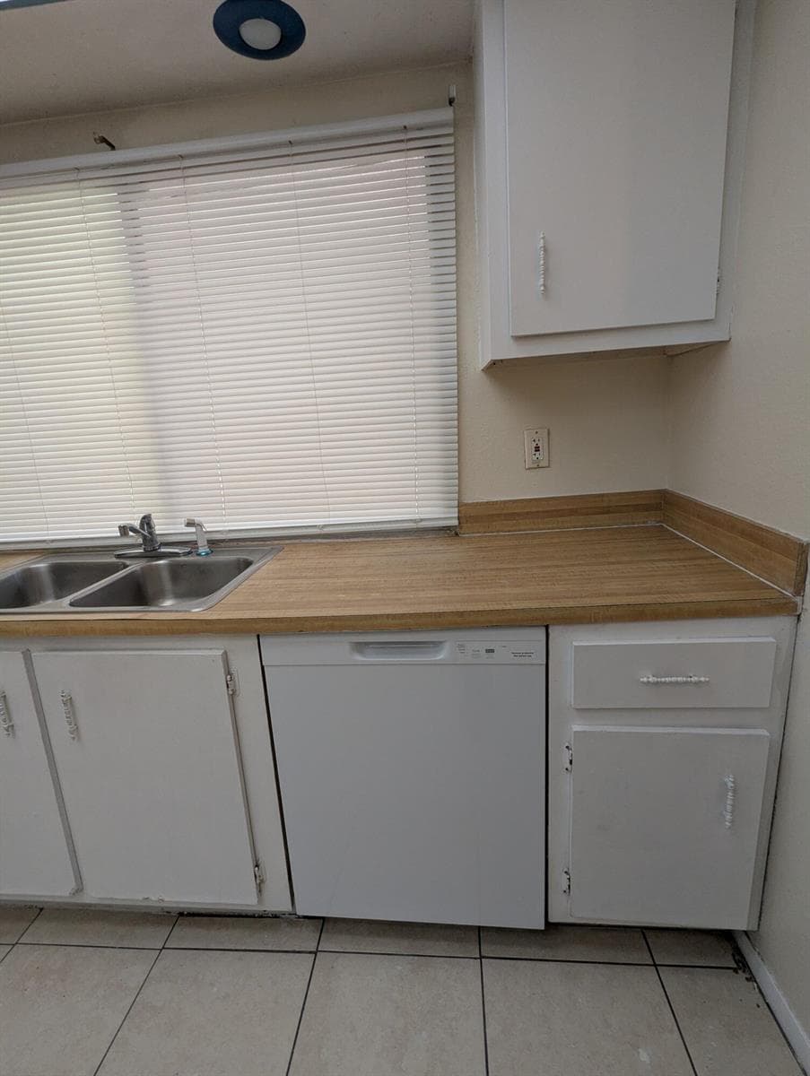 2222 SE Holland Street, Port St. Lucie, FL 34952 — zdjęcie 5